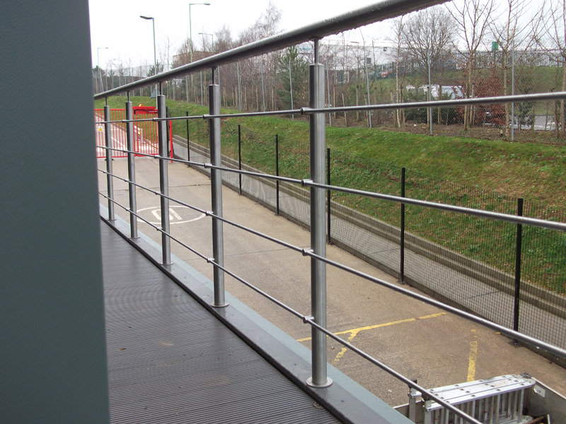 Stainless steel wire balustrade