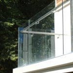 Structural glass balcony